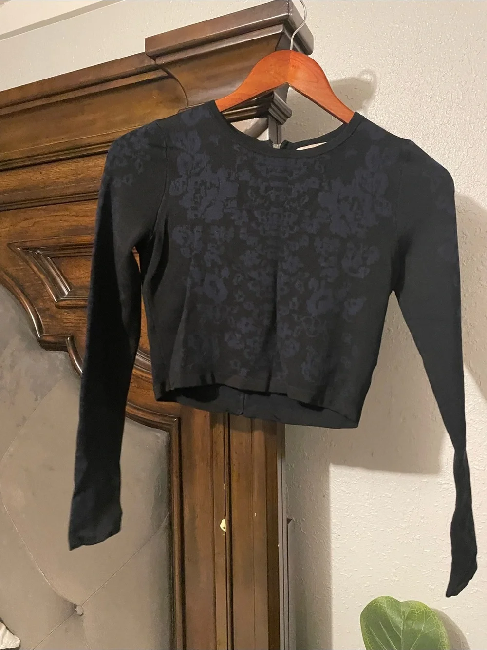 Banana Republic Black Long-Sleeve Cropped Top with Subtle Floral Jacquard